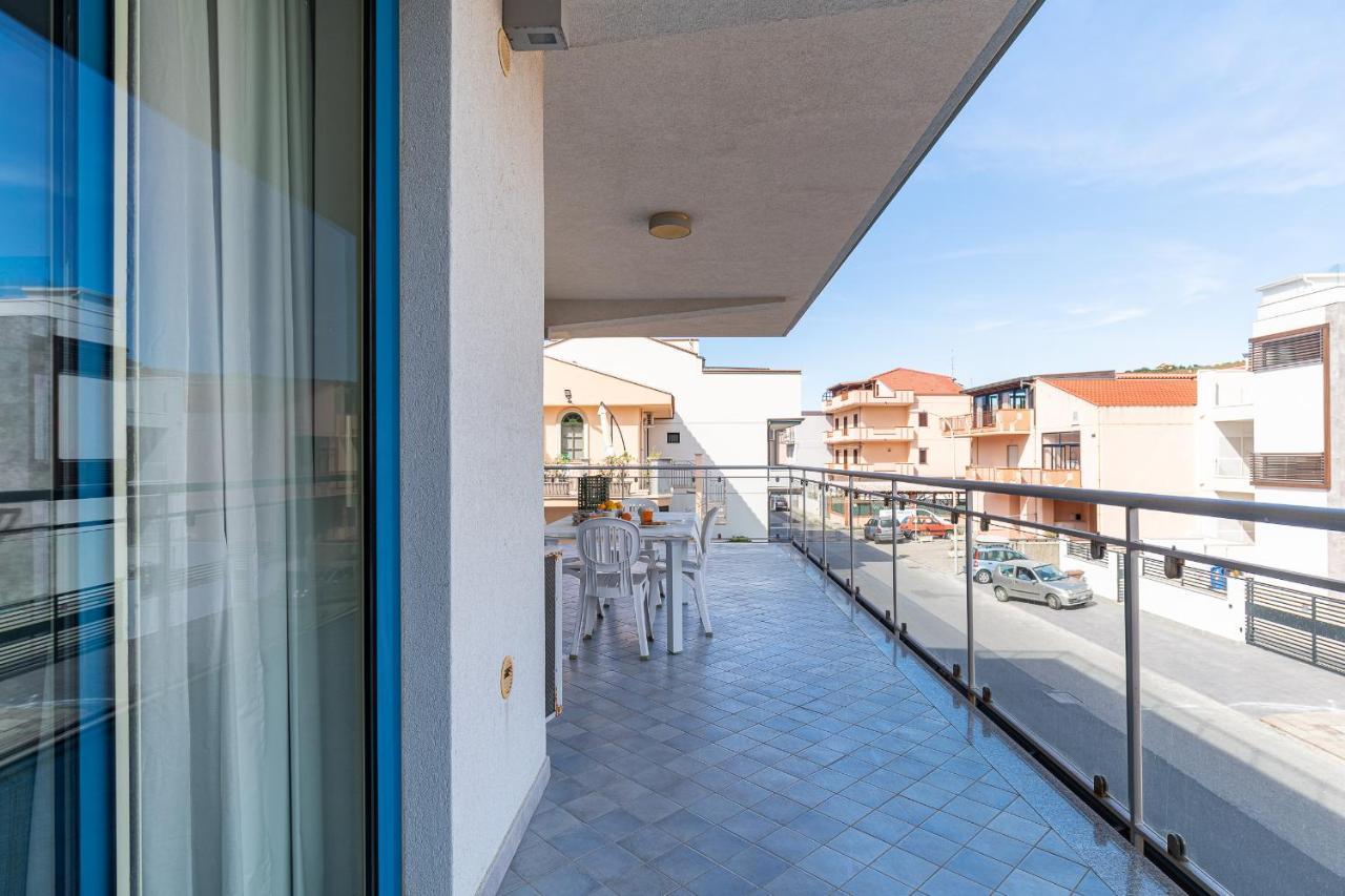 Terraces D'Orlando - Family Apartments With Sea View And Pool Капо-д'Орландо Экстерьер фото
