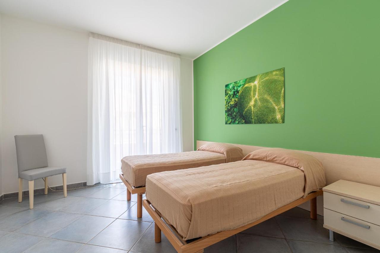 Terraces D'Orlando - Family Apartments With Sea View And Pool Капо-д'Орландо Экстерьер фото