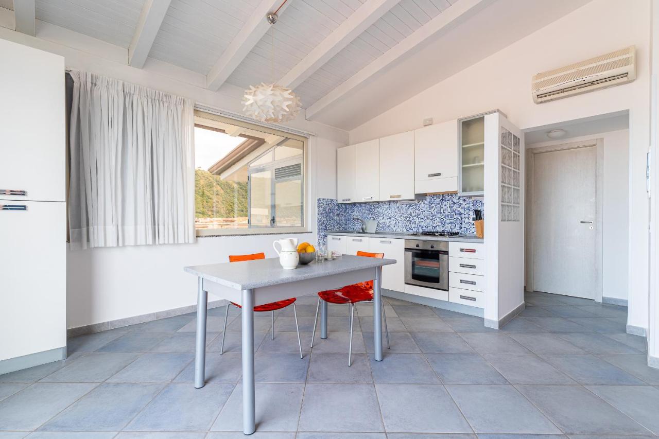 Terraces D'Orlando - Family Apartments With Sea View And Pool Капо-д'Орландо Экстерьер фото
