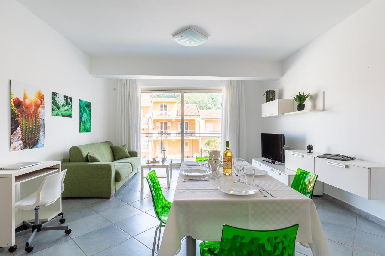 Terraces D'Orlando - Family Apartments With Sea View And Pool Капо-д'Орландо Экстерьер фото