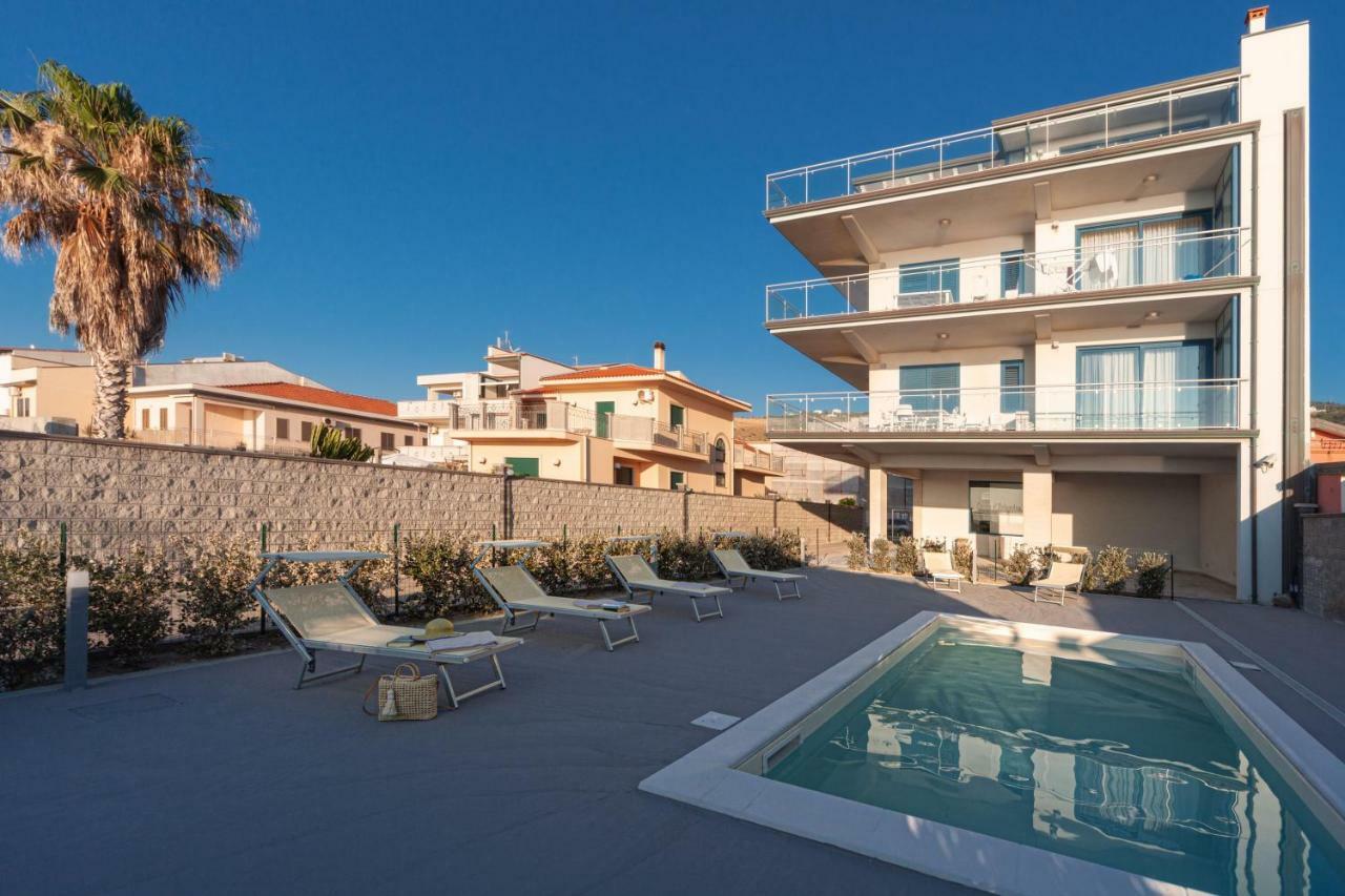 Terraces D'Orlando - Family Apartments With Sea View And Pool Капо-д'Орландо Экстерьер фото