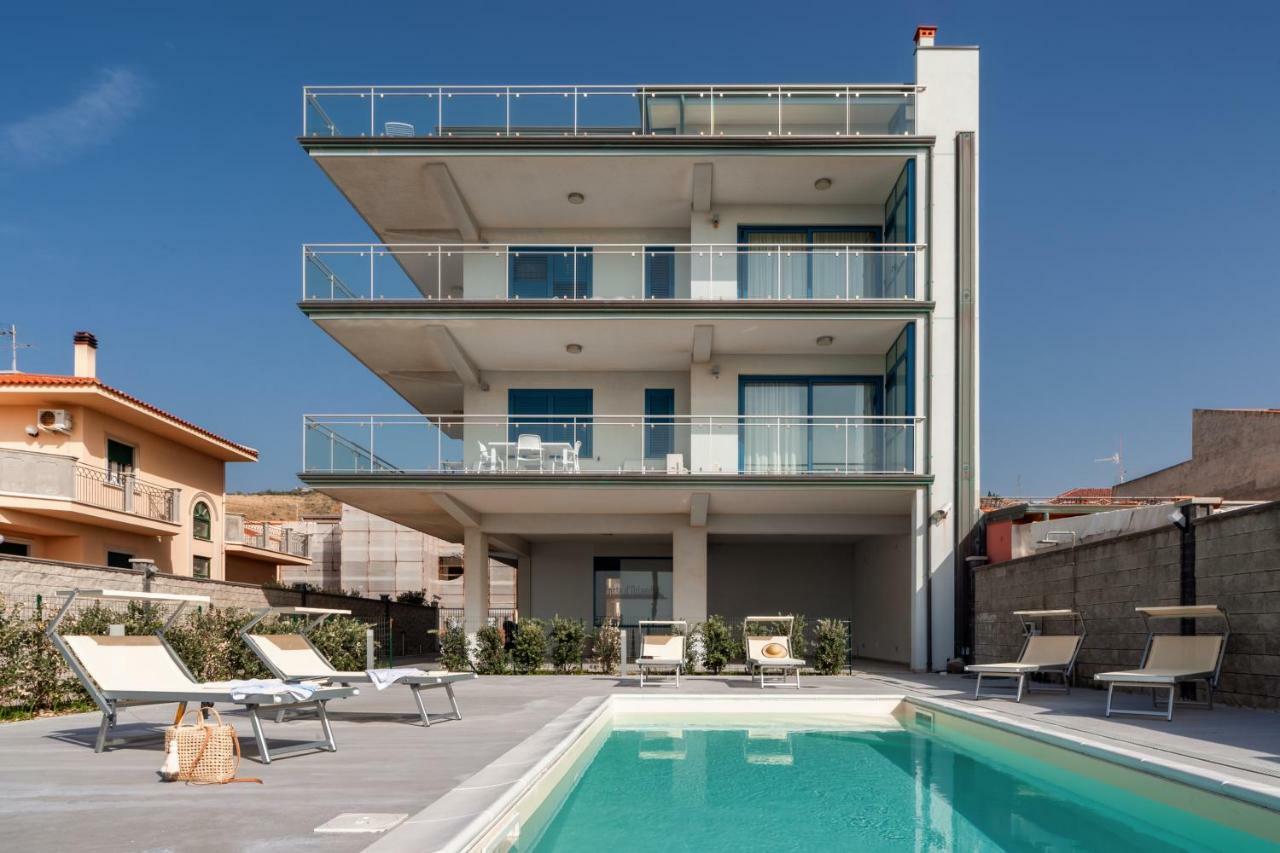 Terraces D'Orlando - Family Apartments With Sea View And Pool Капо-д'Орландо Экстерьер фото